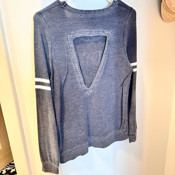 Chaser brand sweater - Picture 3 of 4